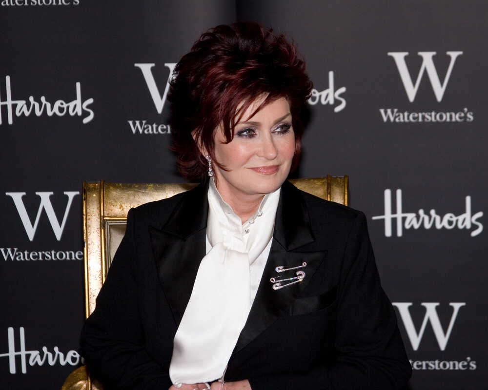 Sharon Osbourne Mocks Trump’s AIGenerated ‘Swifties’ Graphics Red