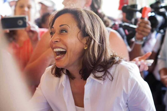 shutterstock_1444531736 smiling woman in a crowd